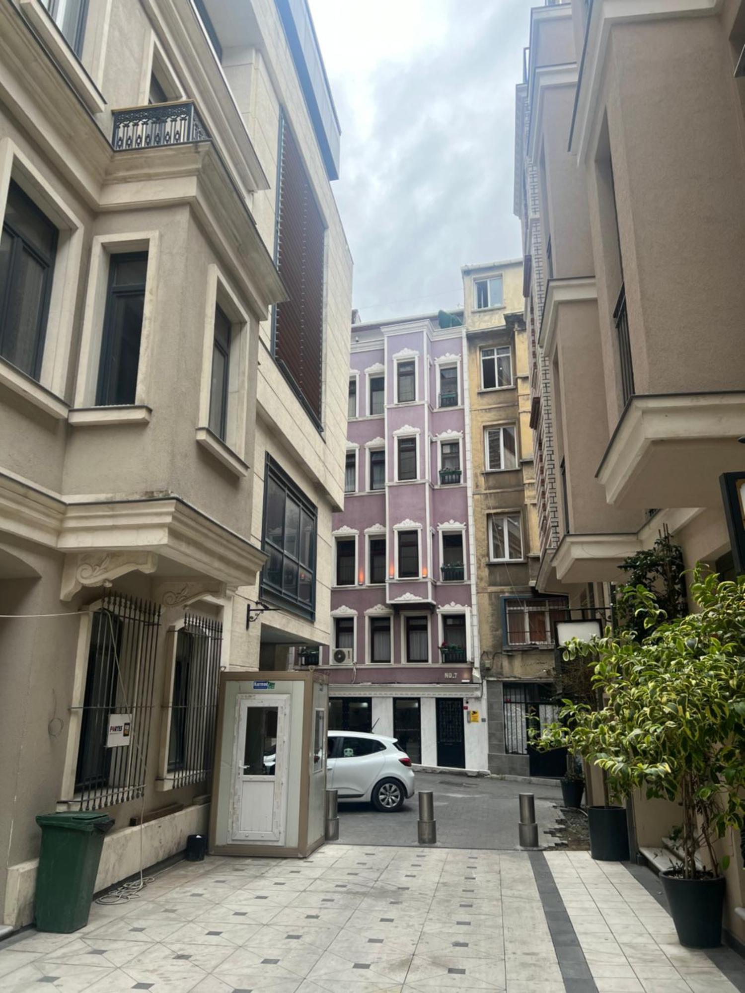Taksim Cmlm Suit Istanbul Exterior photo